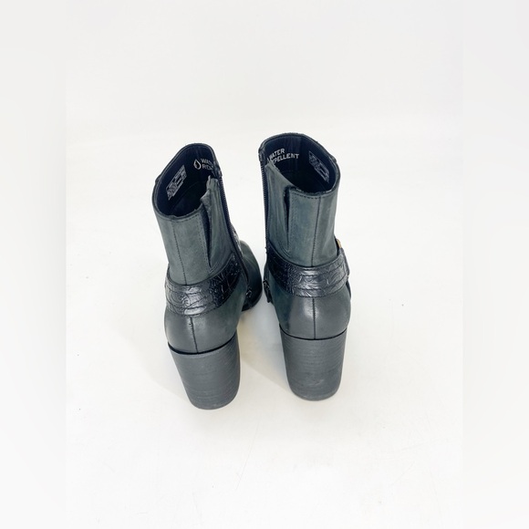 Vionic Carnelia Boots Sz 7 - Picture 9 of 10